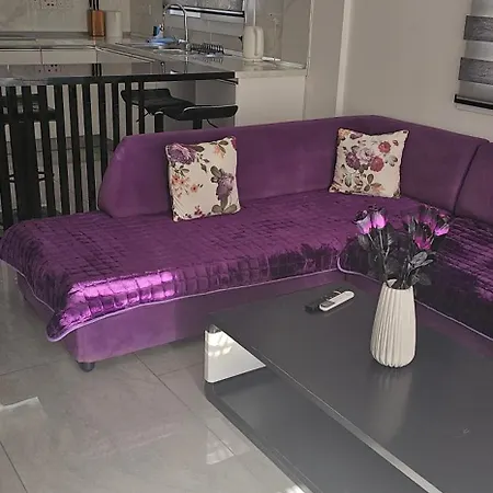 Apartment Modern *